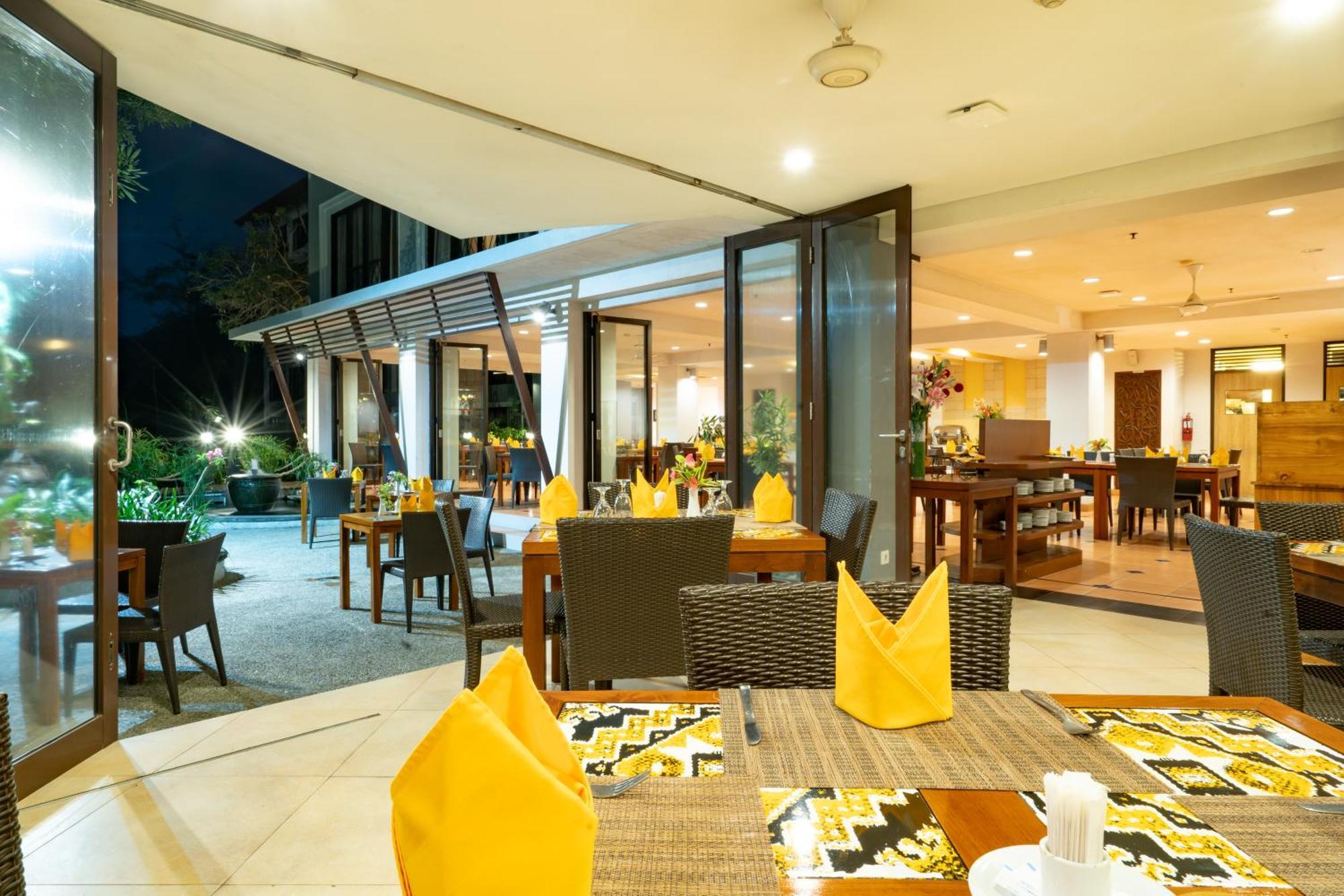 Bintang Flores Hotel Labuan Bajo Luaran gambar